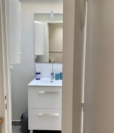 Casa vacanze Spacieuse Maison Bleue, Au Centre Des Cordiers *