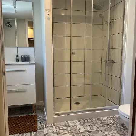 Spacieuse Maison Bleue, Au Centre Des Cordiers Holiday home